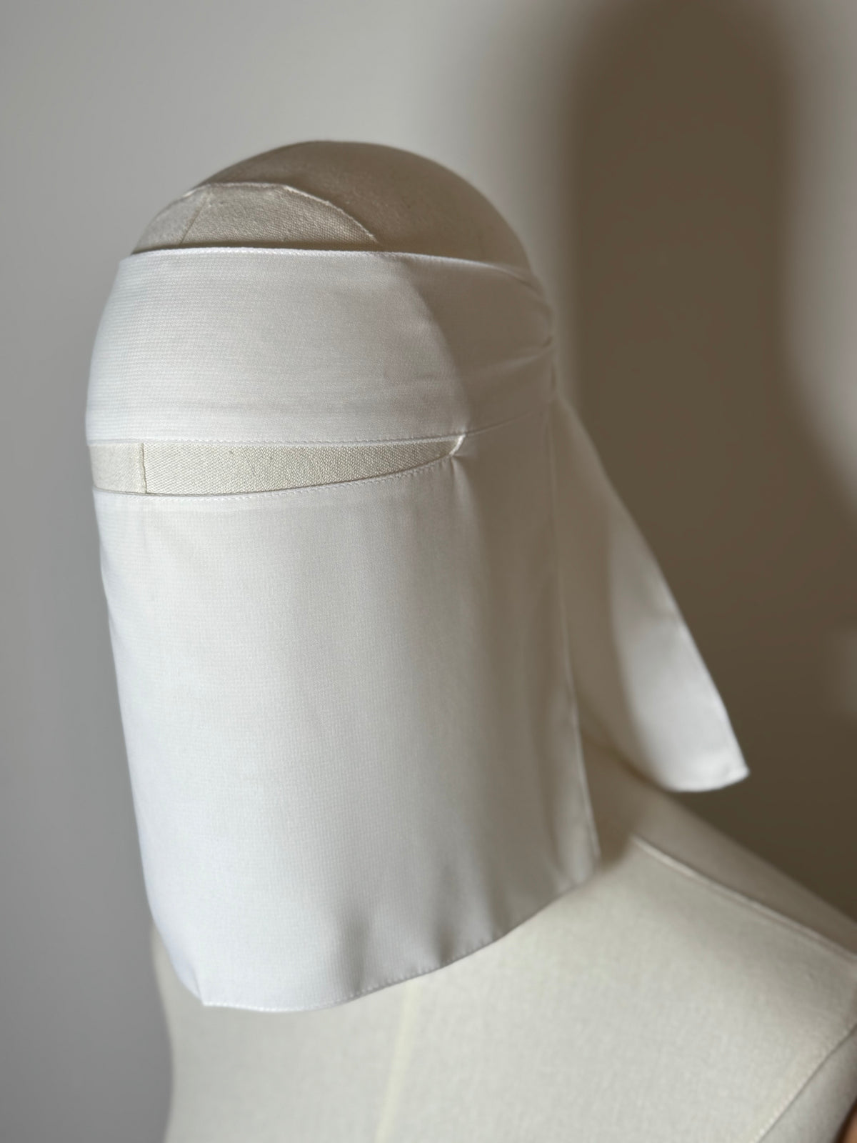 7’’ Niqab White